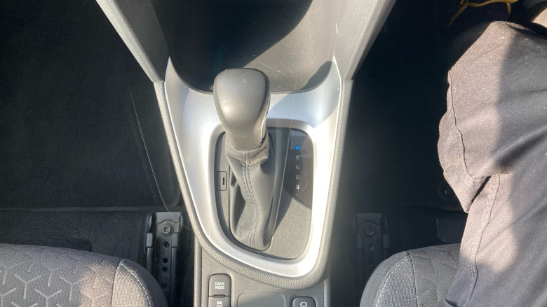 Toyota Yaris Cross 1.5 Hybrid Design 5dr CVT Hybrid Estate